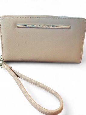 Steve Madden Wristlet Clutch